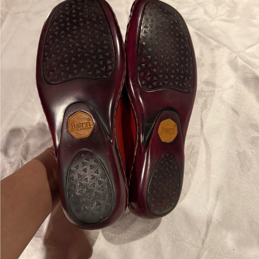 Born women’s Red Leather Loafers - Picture 4 of 9